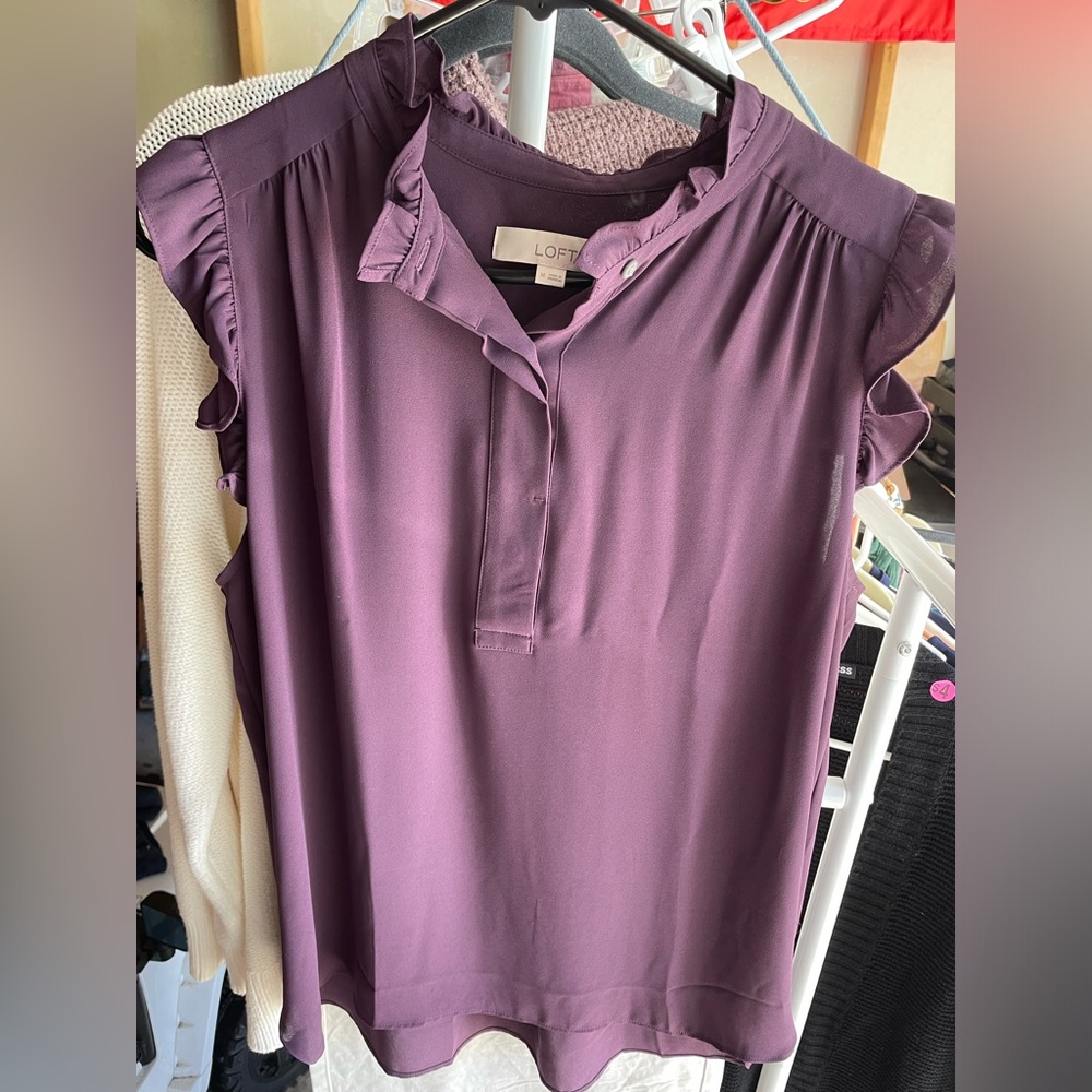 LOFT - flutter tank - blouse top
